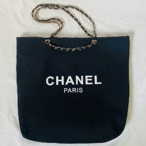 Bundle‼️Chanel Novelty Black and Gold Chain Tote & Chanel Mirror Card Holder